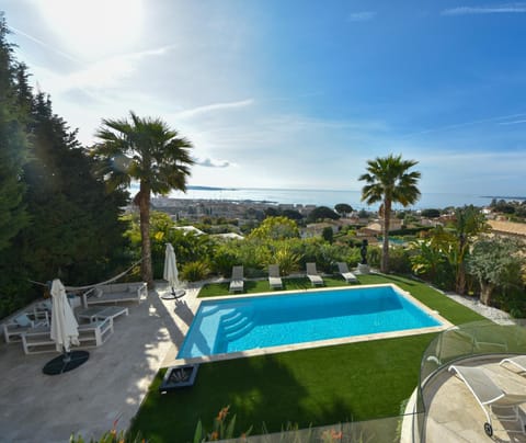 Séjour de Luxe à Golfe Juan, 15 mn de Cannes Villa in Antibes