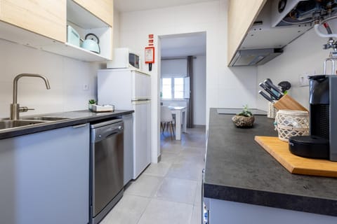 Kitchen or kitchenette, dishwasher, minibar, pet friendly, stove