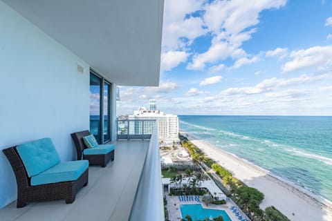 Churchill Suites Monte Carlo Miami Beach Copropriété in Miami Beach