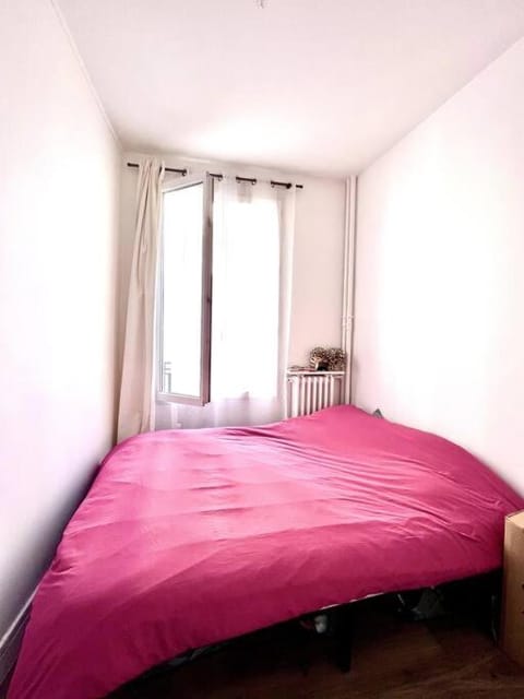 Appartement de charme tout équipé à Paris, pour 4 personnes, 2 grands lits Condo in Levallois-Perret
