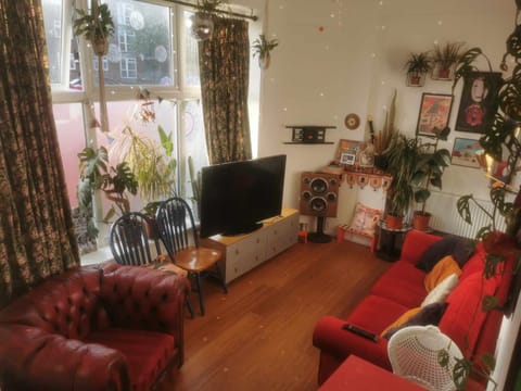 Bright, roomy, colourful flat in Brighton Apartment in Brighton