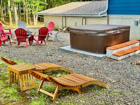Sauna, Games,Grill, View,Lake,Pool,TVs House in Tunkhannock Township
