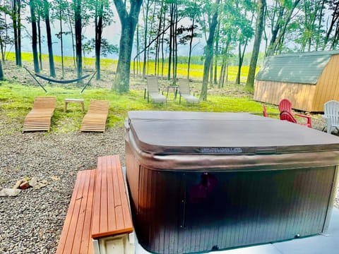 Sauna, Games,Grill, View,Lake,Pool,TVs Maison in Tunkhannock Township