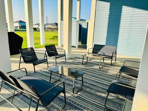 Let's get Beachy! House in Bolivar Peninsula