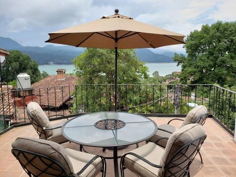 Balcony/Terrace, Lake view