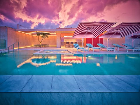 Balcony/Terrace, Pool view, Swimming pool