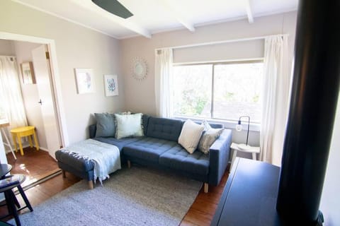 Banksia Cottage, pretty cottage with garden House in Katoomba