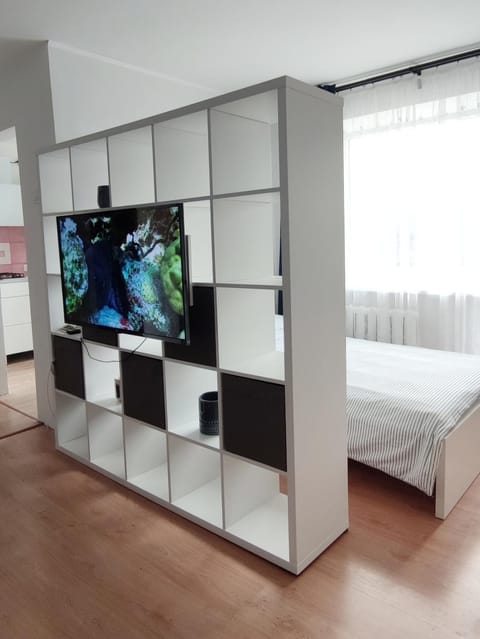 Communal lounge/ TV room, Bed, TV and multimedia