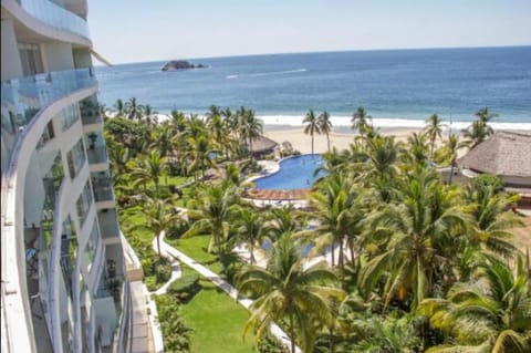 Beachfront Amara Apartment in Ixtapa Zihuatanejo