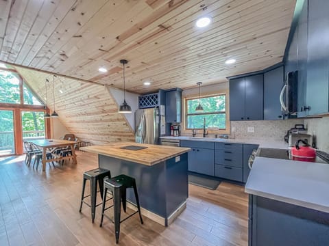 New Construction Modern Lakefront A-Frame with Hot Tub Fire Pit House in Deep Creek Lake