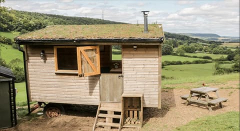 Shepherds Hut by Stepney Stays Campground/ 
RV Resort in Scarborough