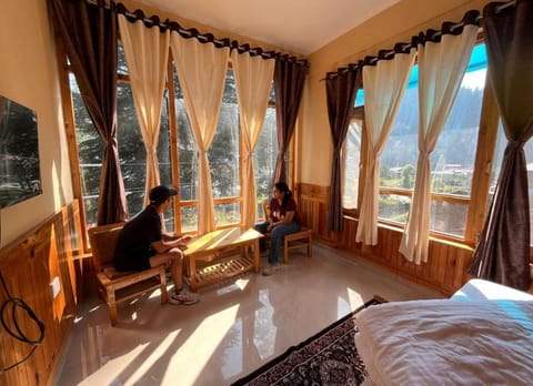 Hotel Hidden Heaven (HHH) Barot Hotel in Himachal Pradesh