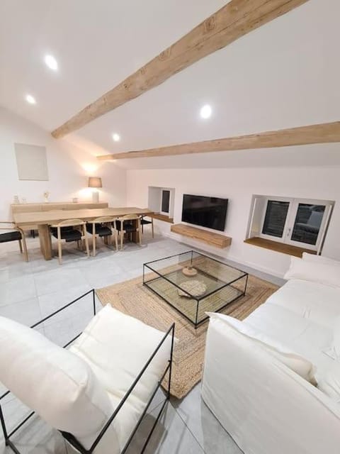 LE ROOFTOP PROVENÇAL Apartment in Provence-Alpes-Côte d'Azur