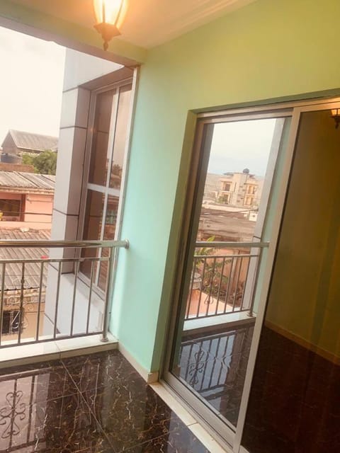Appartement luxueux au cœur de la ville Condo in Douala