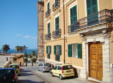 Residenze Palazzo Pes Condominio in Cagliari