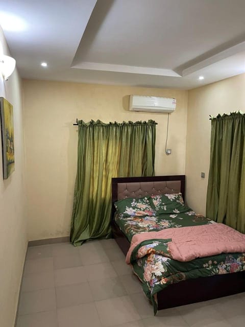 Spacious & affordable 3 bedroom Condominio in Abuja