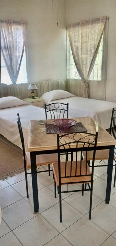 Studio or One bedroom West Coast Rentals by On Point Property Bed and Breakfast in Saint James