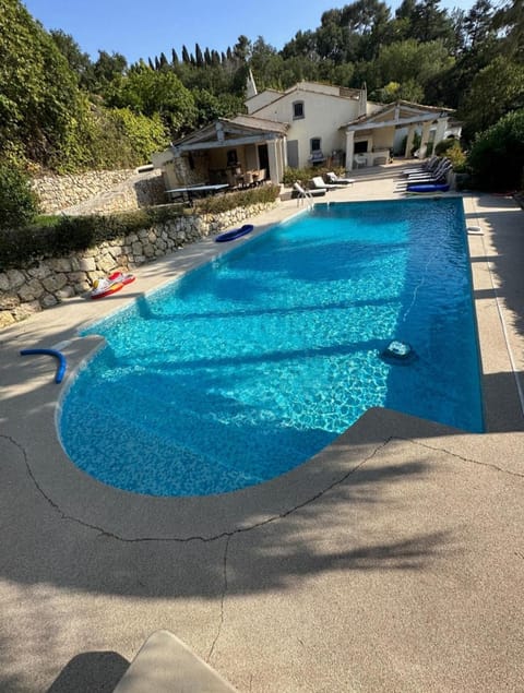 Pool view, Swimming pool, sunbed