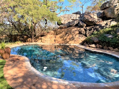 Family Lodge in Natural African Bush - 2115 Condominio in Zimbabwe