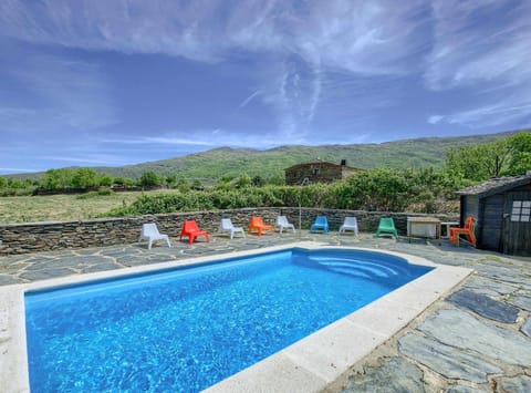 Shower, Solarium, View (from property/room), Pool view, Swimming pool