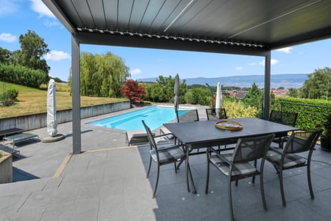 Balcony/Terrace, Pool view