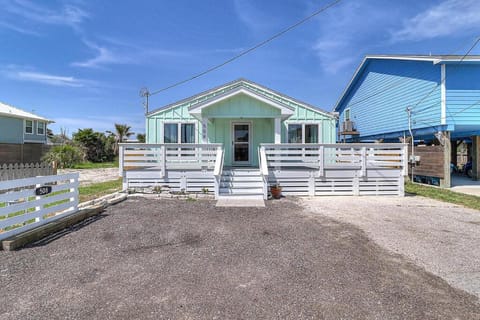 Sea Glass Cottage House in Port Aransas