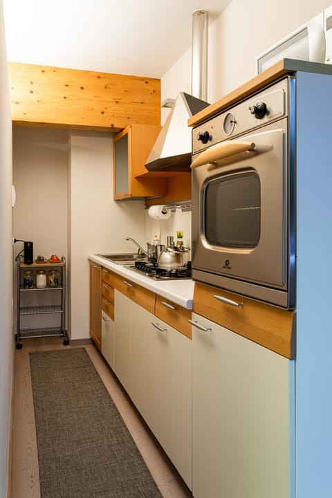 Kitchen or kitchenette, Continental breakfast, minibar, pet friendly, stove