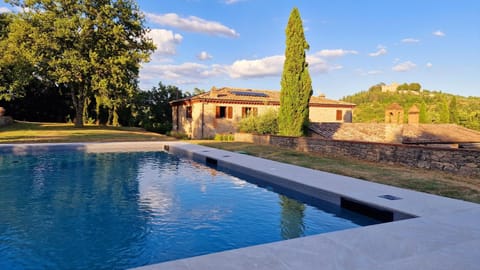 Property building, Day, Garden, Garden view, Pool view, Swimming pool, Swimming pool