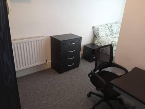 Double bed (R2) close to Burnley city centre Chambre d’hôte in Burnley