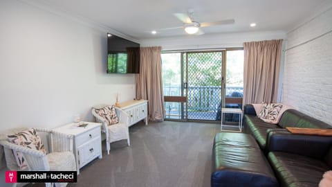 Marlin Waters Unit 1 walk to beach and river Bermagui Linen Provided Haus in Bermagui