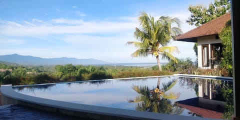 The Dharma Araminth Villa - Lovina Mountain and Sea View Vacation rental in Buleleng