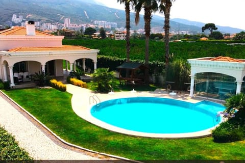Luxury Villa Narlıdere Chalet in Izmir