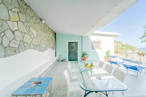 Balcony/Terrace, Dining area