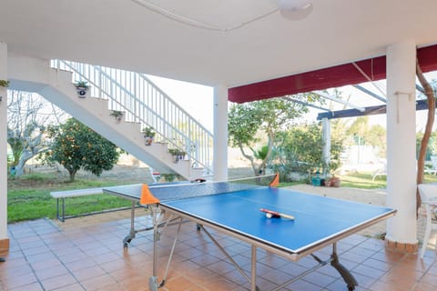 Patio, Table tennis