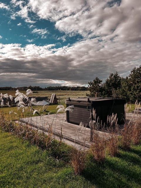 Hot Tub, Garden view