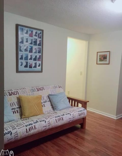Entire apartment . Lincoln 2 Bedroom, 3 Bed Copropriété in Woodstock