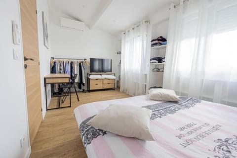 Duplex avec extérieur, 30 min de Paris et Disney Apartment in Saint-Maur-des-Fossés