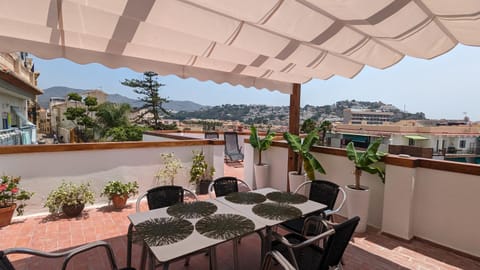 Property building, Patio, Day, Natural landscape, View (from property/room), Balcony/Terrace, City view, Mountain view