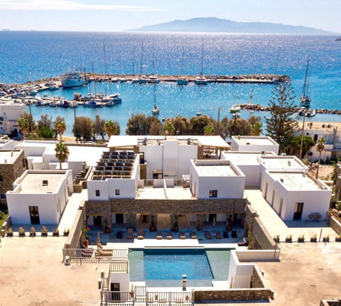 Cavo Piso Livadi Hotel in Paros, Greece