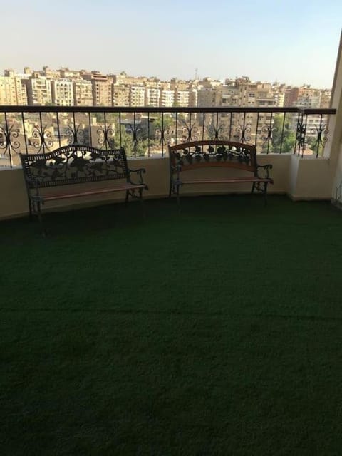 Quiet & convenient apartment in a central location Condo in Cairo Governorate