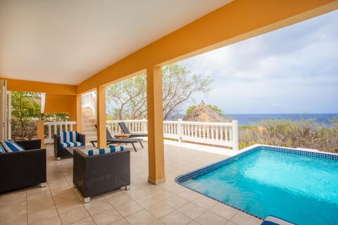 Holiday Home Gran Veranda with private pool, Coral Estate Villa in Curaçao