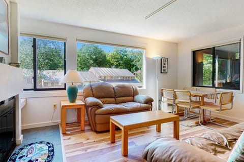 North Country Escape - Lower North Star Apartment in Lincoln