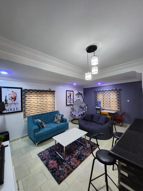 Asfranz Apartment (Luxury One-Bedroom with Private Garden)) Eigentumswohnung in Abuja