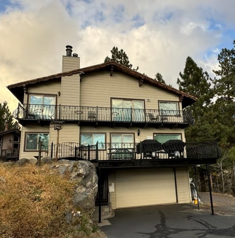 Lakeview Chalet on Don Drive Casa in Zephyr Cove