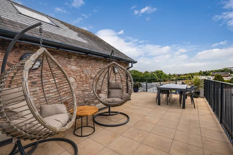 Patio, Seating area