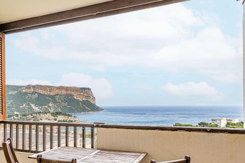 Natural landscape, Balcony/Terrace, Sea view