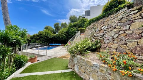 Patio, Garden, Garden view