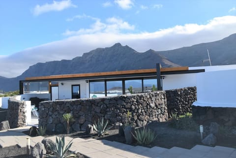 Facade/entrance, Natural landscape, Mountain view, Sea view