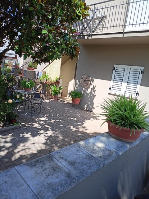 Property building, Patio, Garden, View (from property/room), Balcony/Terrace