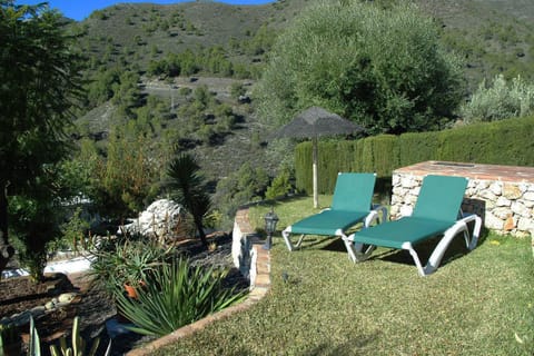 Cortijo Ricardo by Casitas Select House in Río de Torrox